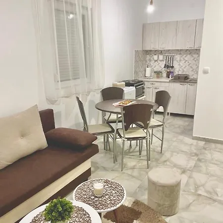 Apartment Easy